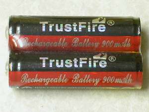 TRUSTFIRE 14500 Li ion RECHARGEABLE BATTERY + CHARGER  