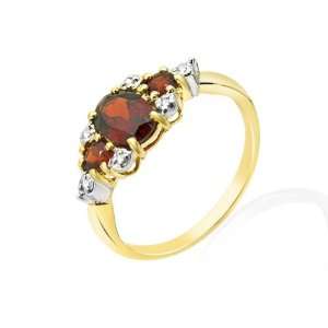  9ct Yellow Gold Garnet & Diamond Ring Size: 9: Jewelry