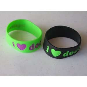   Bracelet  I Heart Doobies  2 Colors Pack Arts, Crafts & Sewing