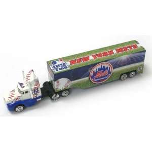  MLB 1:87 Scale Tractor Trailer   New York Mets: Sports 