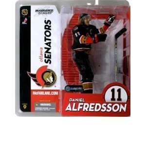    NHL Series 9  Daniel Alfredson Action Figure Toys & Games