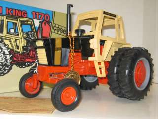 Up for sale is a 1/16 CASE Agri King 1170 Demonstrator, Toy Farmer 