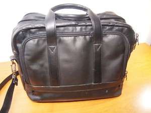 1990s Vtg Heritage Black Leather Expandable Briefcase  