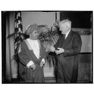  Reprint Vice President greets Sultan of Muscat and Oman. Washington 