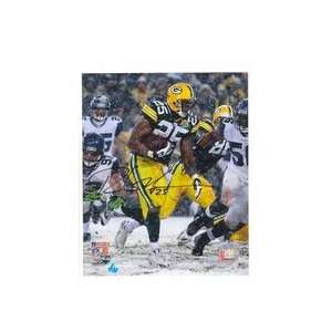  Ryan Grant Green Bay Packers Autographed 8 x 10 Snow 