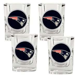  New England Patriots NFL 4pc Square Shot Glass Set: Sports 