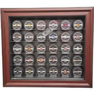  Caseworks Detroit Red Wings Mahogany 30 Puck Display Case 