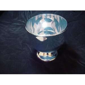  Pimp Cup   Plastic silver tone chalice style pimp cup 