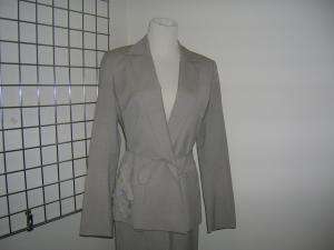 GUY LAROCHE gray wool skirt suit 38/4 6 BEAUTIFUL!!  