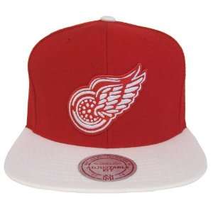   Red Wings Mitchell & Ness Logo Snapback Cap Hat 