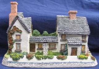 David Winter SIGNED This Newtown Millhouse Cottage Mint  