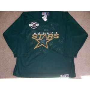  DALLAS STARS Team Signed CCM JERSEY w/COA   Autographed NHL Jerseys 