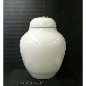  Off White Ceramic Oval Pot w Lid