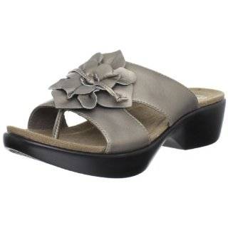  Dansko Womens Sonja Patent Leather Clog Shoes