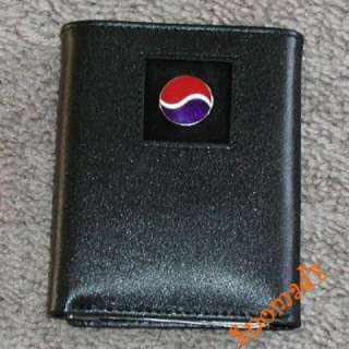 You are purchasing only one wallet, unless you order multiple 
