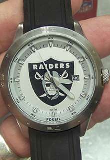   Raiders Fossil Mens Watch NFL1231 Three Hand Date Silicone Wristwatch