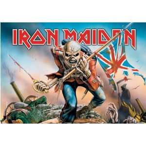  Iron Maiden   Trooper Textile Poster (30 x 40): Home 