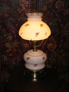   Listing is for a Vintage Hand Painted Rose Gone With the Wind Lamp