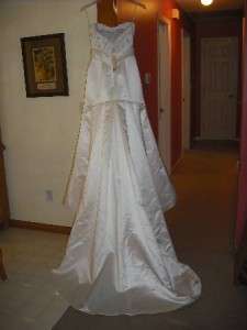 Casablanca C1910 SZ 8 Wedding Dress Custom NEW  