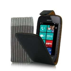   Nokia Lumia 710 Smartphone Leder Flip Etui Schutzhülle + Schutzsocke