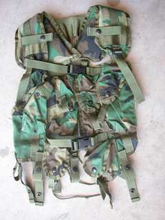 10 CAMO TACTICAL LOAD BEARING VEST (MOLLE) EXCELLLENT  