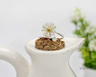 Lovely Small Chrysanthemum Flower Ring  