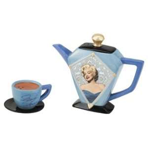  Marilyn Monroe Tea Pot Salt & Pepper Shakers ** Sports 