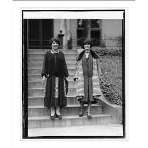   Print (M): Mrs. Emmeline Pethick Lawrence & Mrs. Jacob Riis, 10/1/25