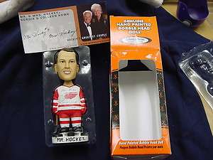   Autographed Bobblehead, Detroit Red Wings, MRHOCKEY AUTHENTI  