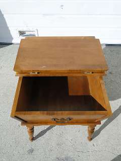 Heywood Wakefield maple dough box lamp end table night stand  